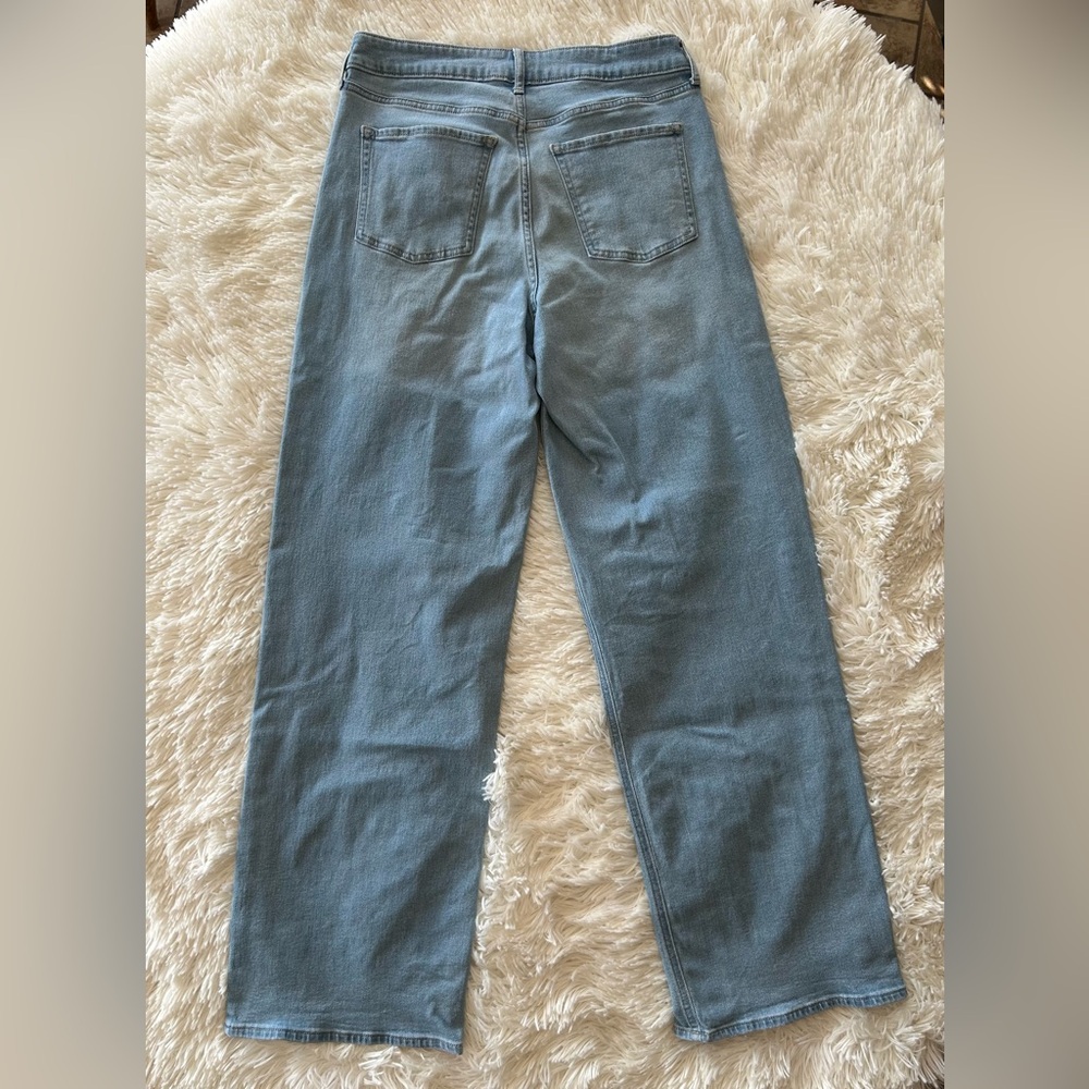 Old Navy | High-Waisted Wow Wide-Leg Jeans - Picture 6 of 9